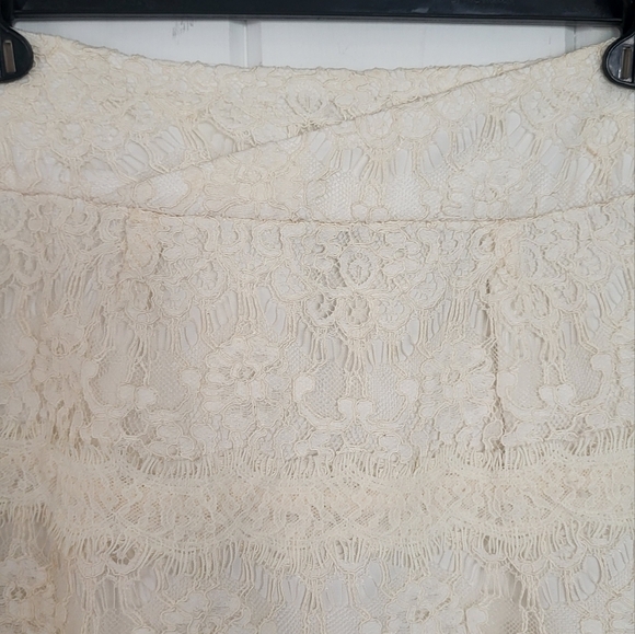 The Kooples Cream Lace Front Fold Mini Skirt Size 6 - Picture 2 of 11